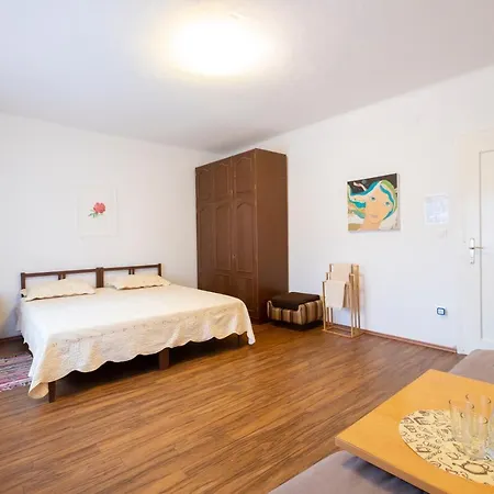 Family Greenslo ليوبليانا