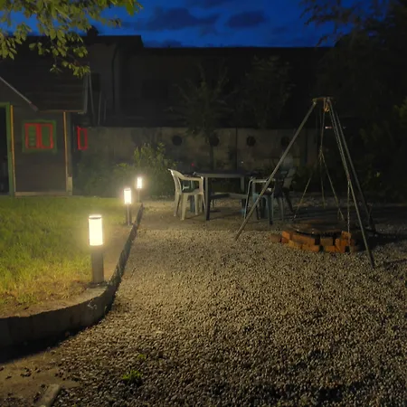 Family Greenslo بيت ضيافة