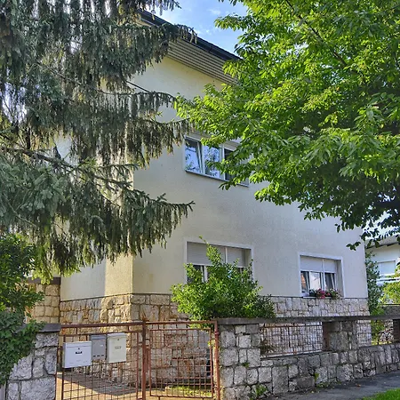 Family Greenslo بيت ضيافة ليوبليانا