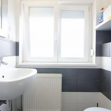 Guest house Family Greenslo Ljubljana