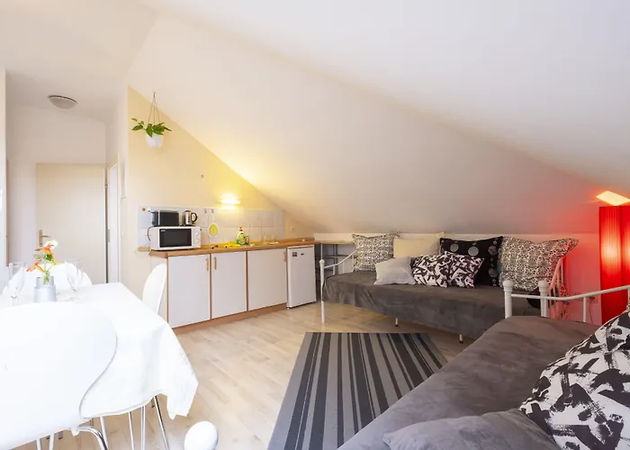 Family Greenslo Ljubljana