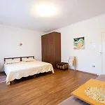 格林斯洛公寓式酒店 卢布尔雅那