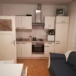 格林斯洛公寓式酒店 2*