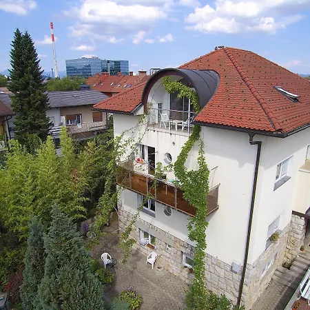 Family Greenslo Casa de hóspedes