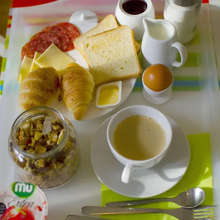 Family Greenslo Gæstehus 2*