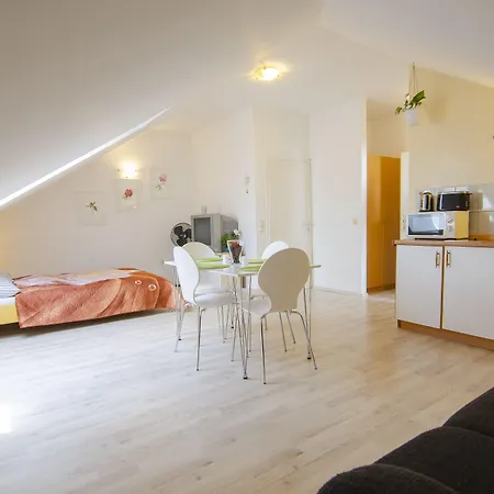 Family Greenslo Gostinjska kuća Ljubljana