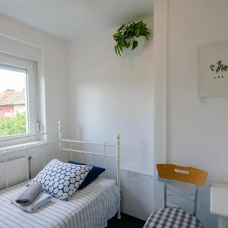 Pensión Family Greenslo