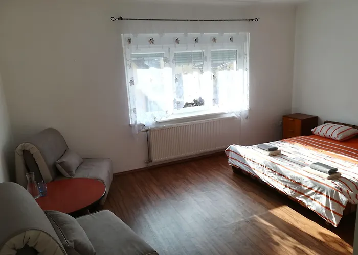 Family Greenslo Ljubljana