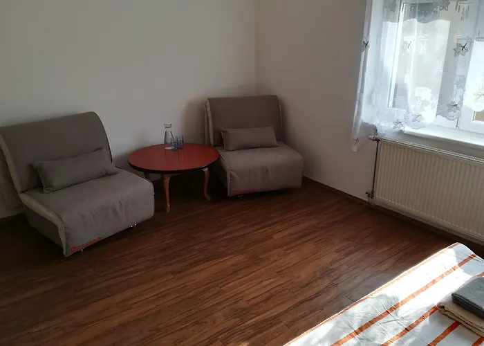 Family Greenslo Guest house