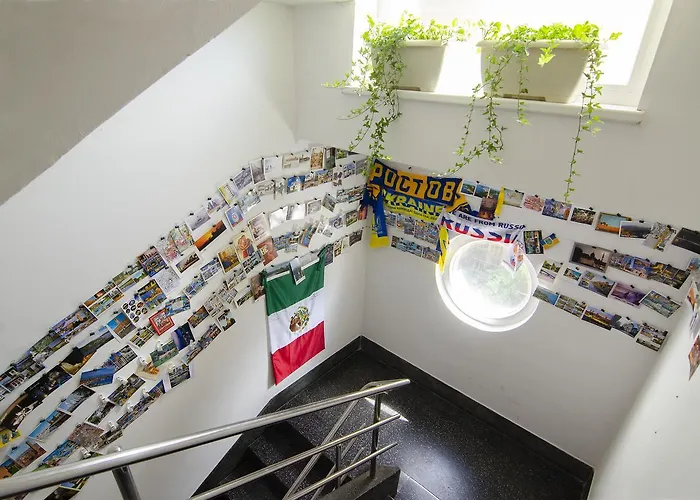 Guest house Family Greenslo 2*