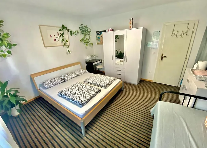 Family Greenslo 2* Lublana