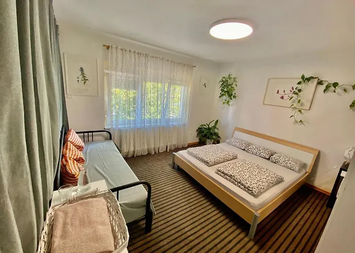 Family Greenslo 2* Lublana